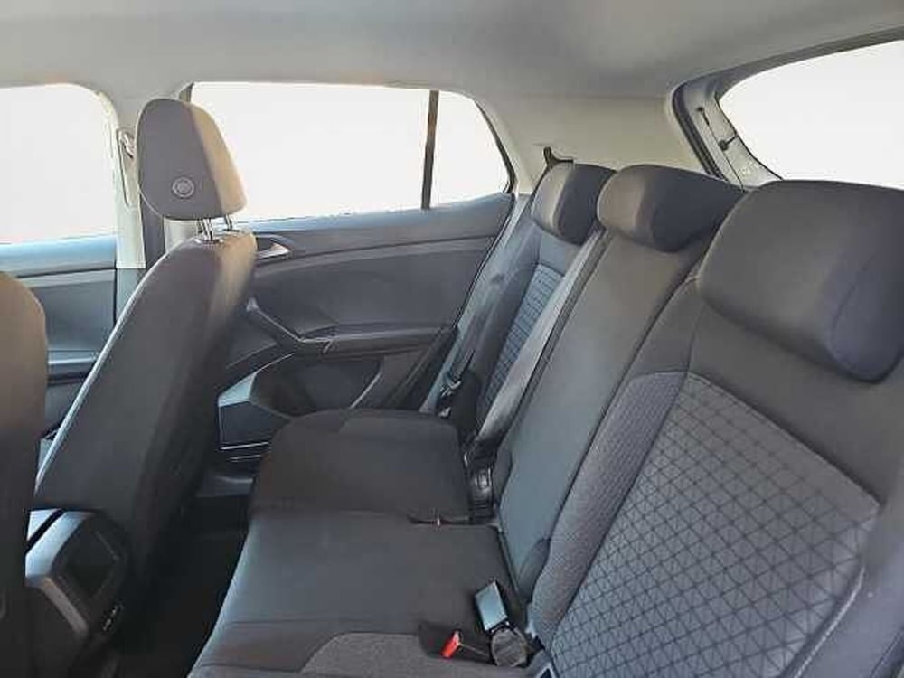Volkswagen T-Cross usata a Lecco (13)