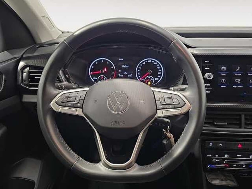 Volkswagen T-Cross usata a Lecco (11)