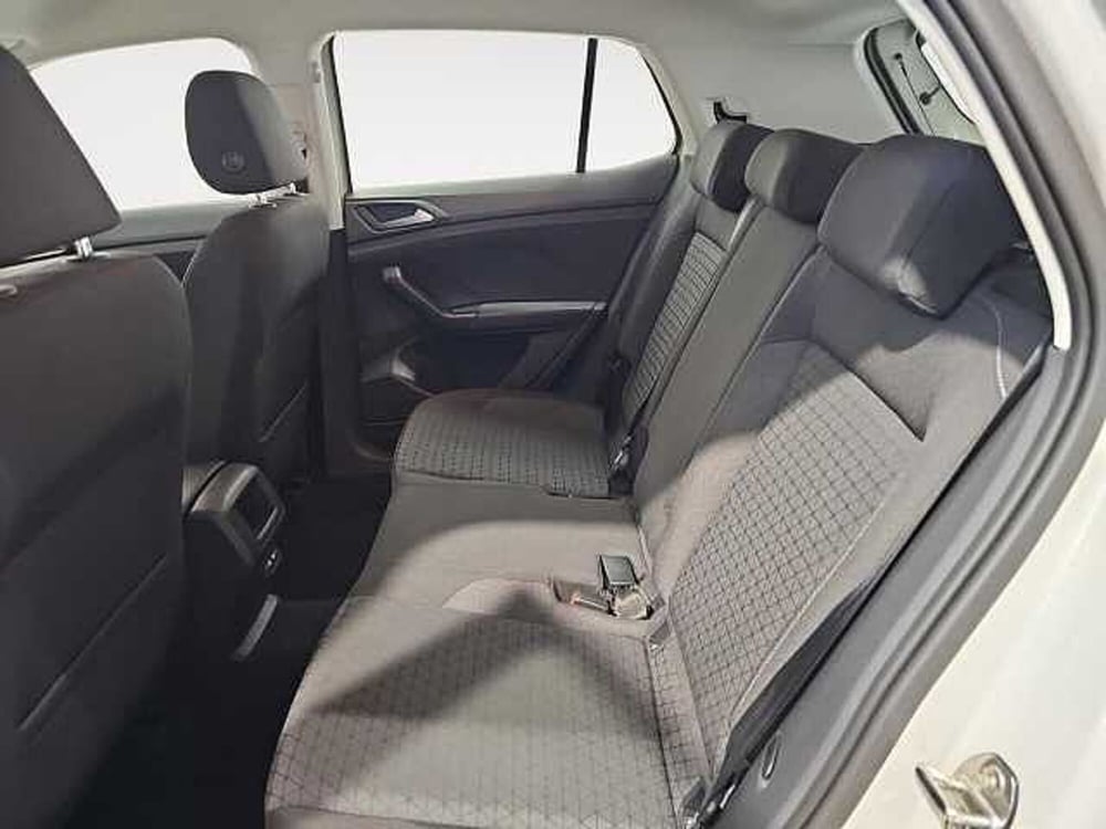 Volkswagen T-Cross usata a Lecco (13)