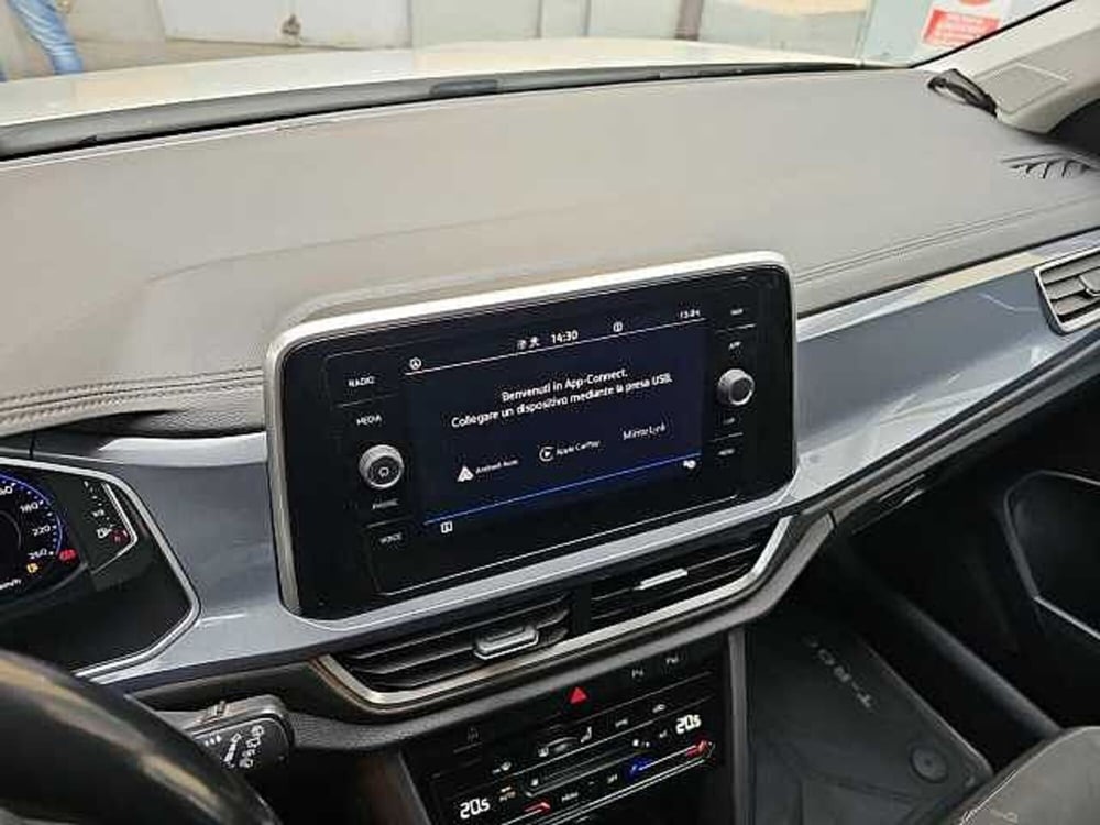 Volkswagen T-Roc usata a Lecco (16)