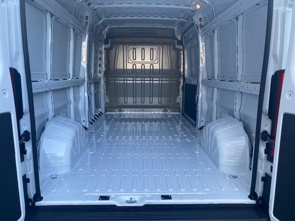 Peugeot Boxer Furgone nuova a Torino (9)
