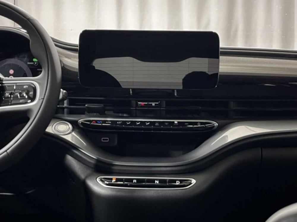Fiat 500e nuova a Sondrio (13)