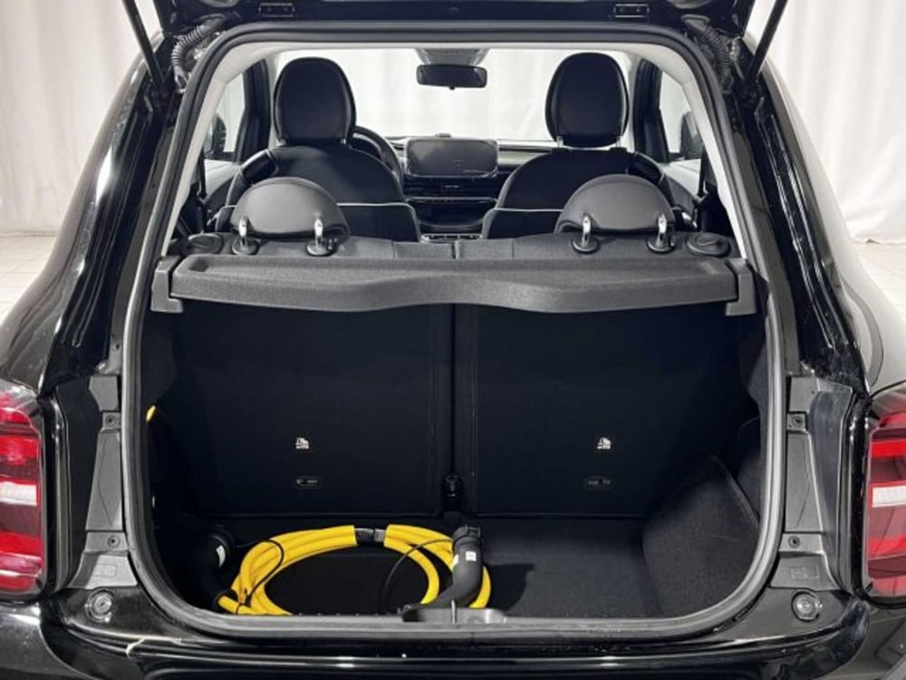 Fiat 500e nuova a Sondrio (15)