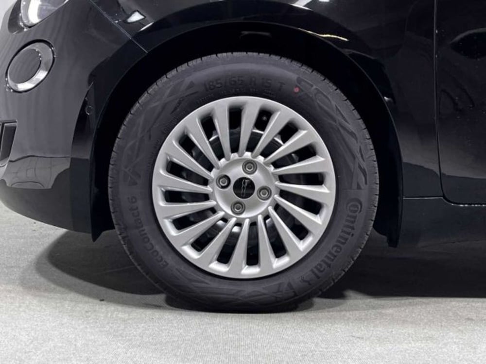 Fiat 500e nuova a Sondrio (9)