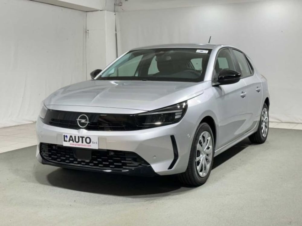 Opel Corsa nuova a Sondrio