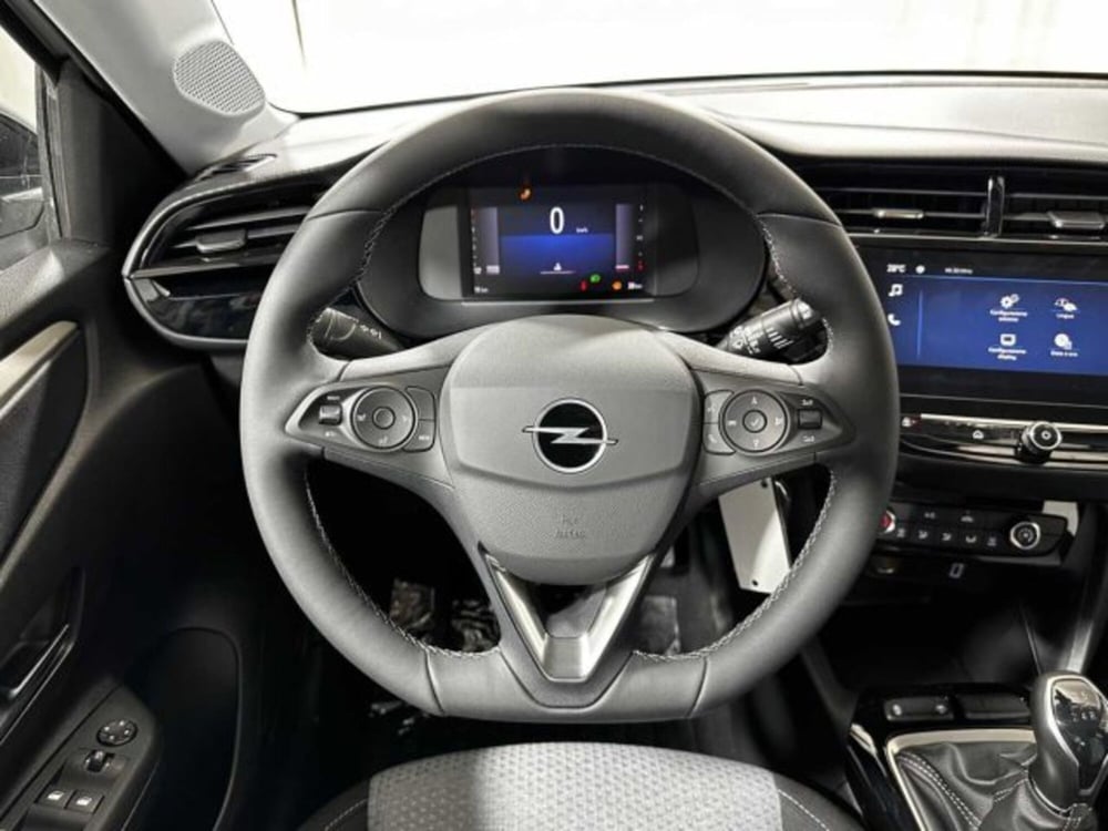 Opel Corsa nuova a Sondrio (14)