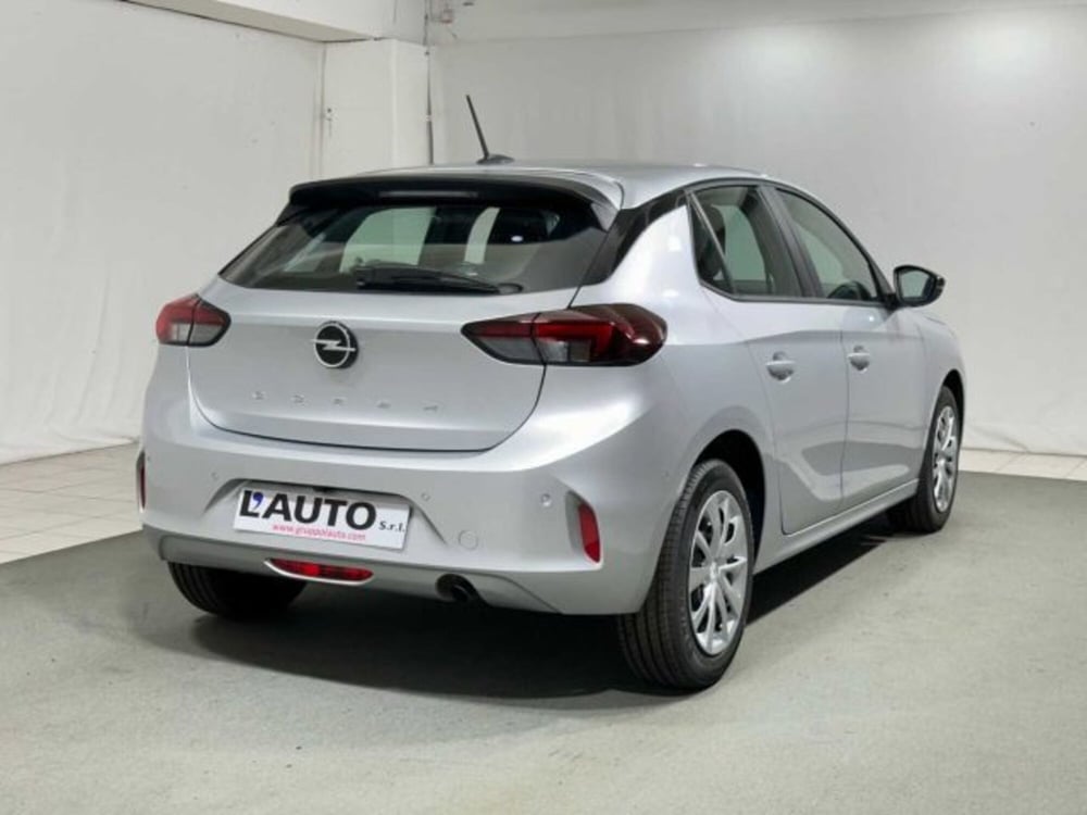 Opel Corsa nuova a Sondrio (5)