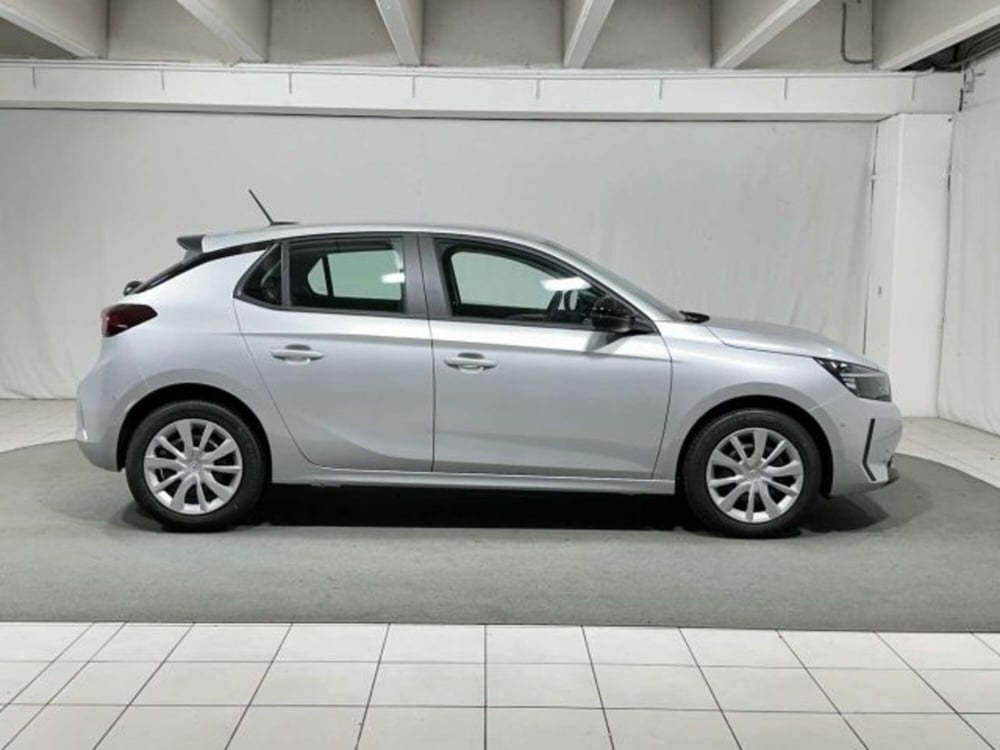 Opel Corsa nuova a Sondrio (6)