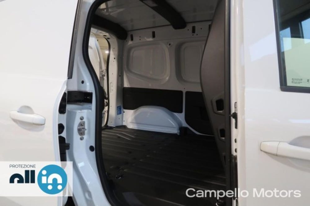 Nissan Townstar nuova a Venezia (17)