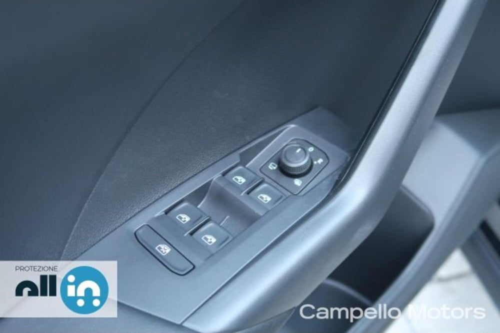 Volkswagen T-Cross nuova a Venezia (16)