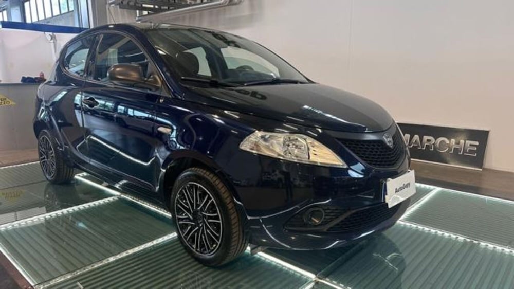 Lancia Ypsilon usata a Reggio Emilia