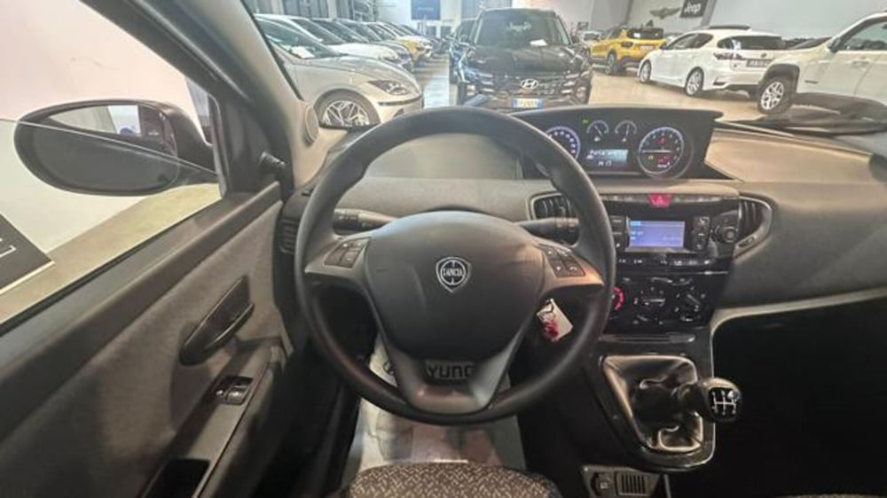 Lancia Ypsilon usata a Reggio Emilia (14)