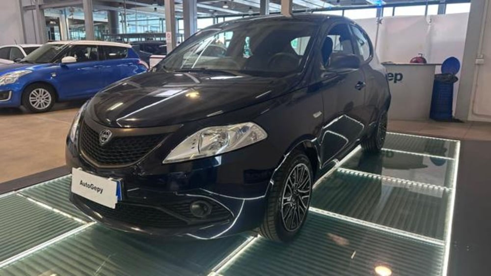 Lancia Ypsilon usata a Reggio Emilia (3)