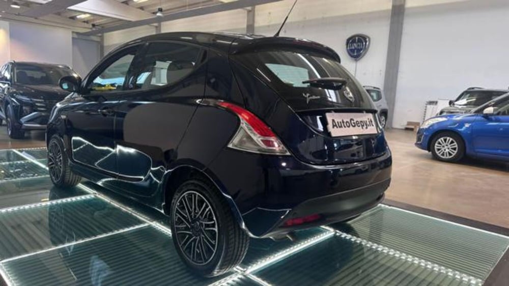 Lancia Ypsilon usata a Reggio Emilia (4)