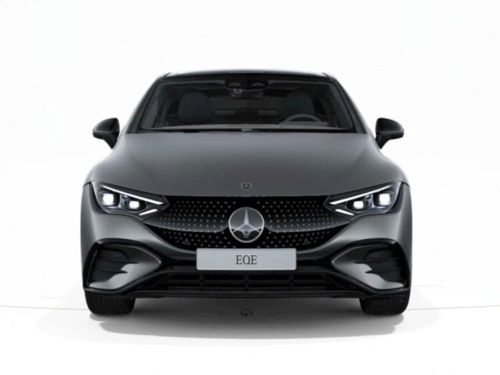 Mercedes-Benz EQE nuova a Verona (3)