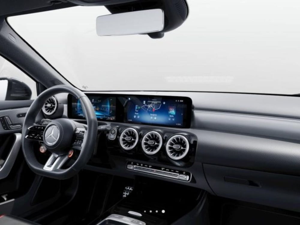 Mercedes-Benz Classe A Sedan nuova a Verona (8)
