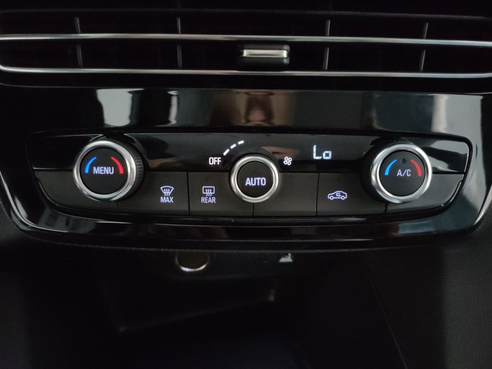 Opel Mokka nuova a L'Aquila (20)