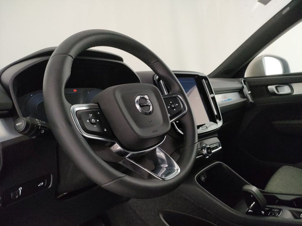 Volvo XC40 usata a Roma (12)