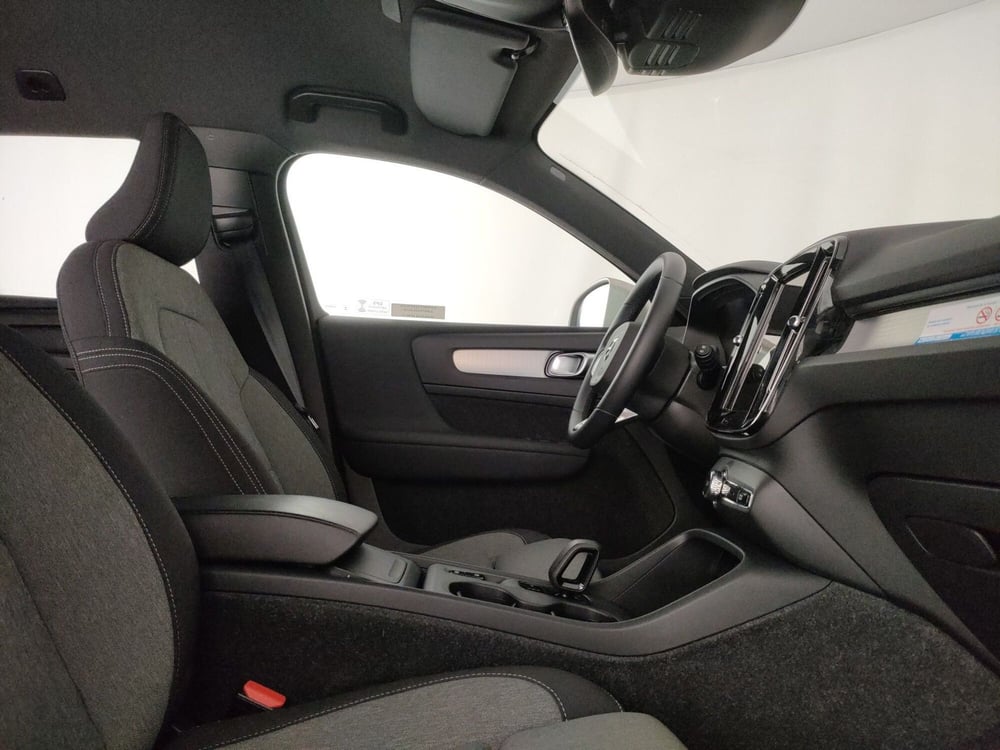 Volvo XC40 usata a Roma (6)
