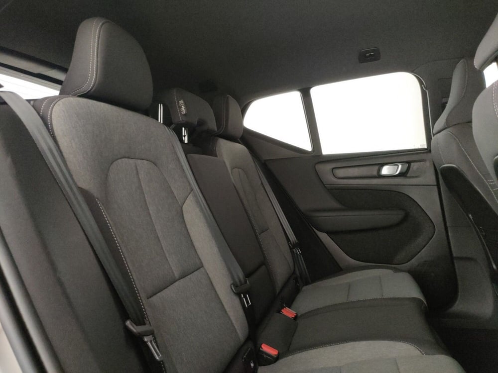Volvo XC40 usata a Roma (8)