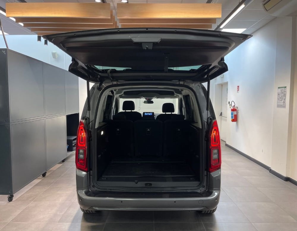 Toyota Proace City Verso Electric nuova a Ferrara (10)