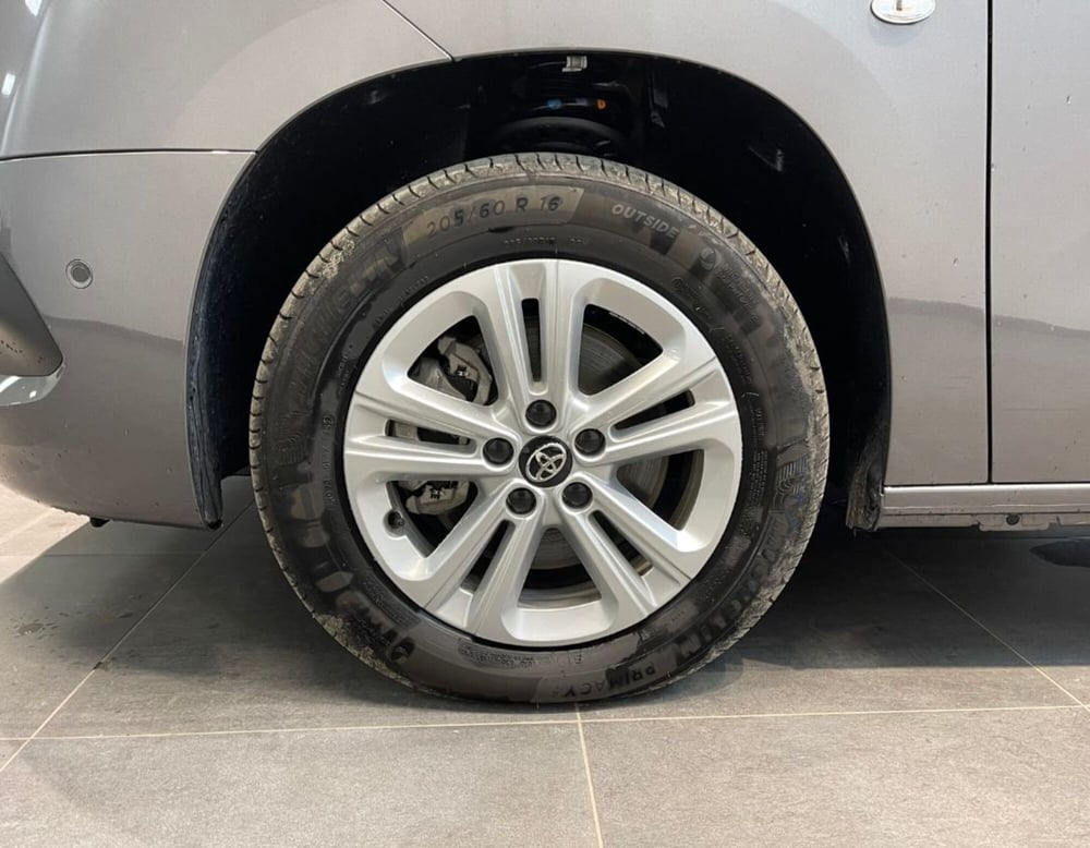 Toyota Proace City Verso Electric nuova a Ferrara (15)