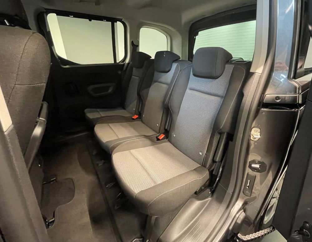 Toyota Proace City Verso Electric nuova a Ferrara (7)
