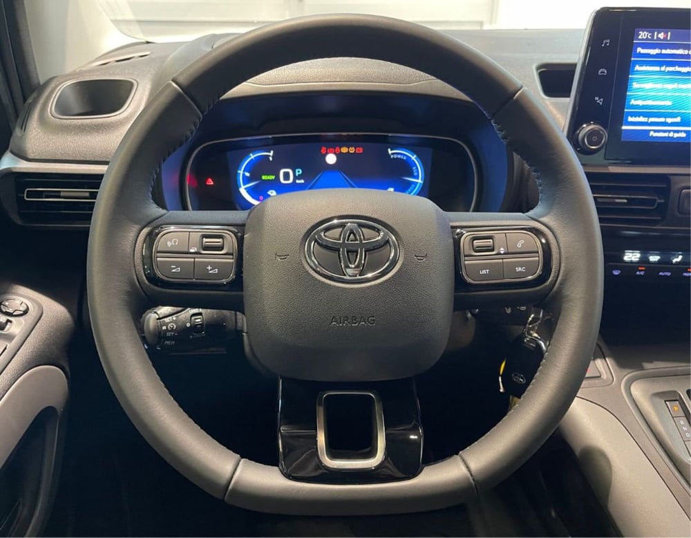Toyota Proace City Verso Electric nuova a Ferrara (9)