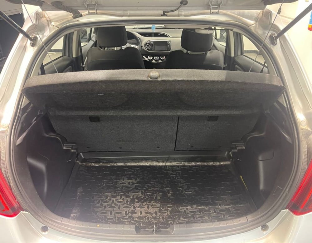 Toyota Yaris usata a Ferrara (11)