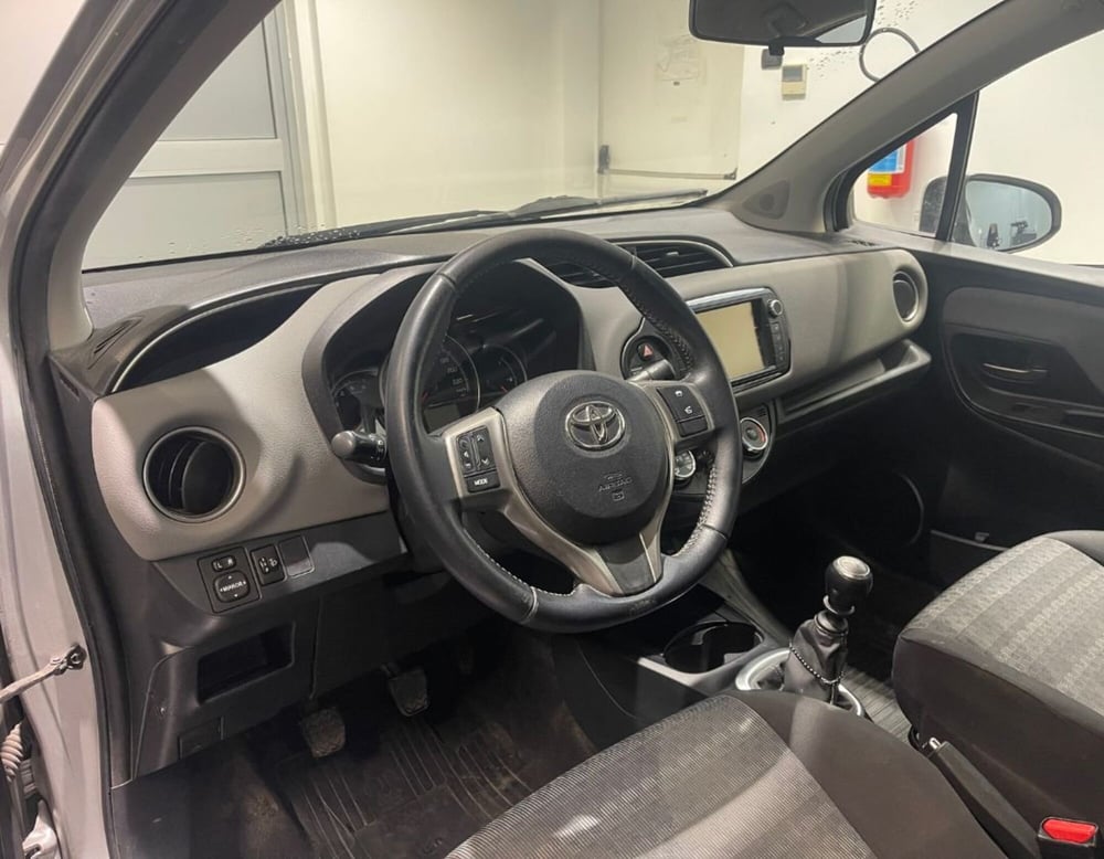 Toyota Yaris usata a Ferrara (12)