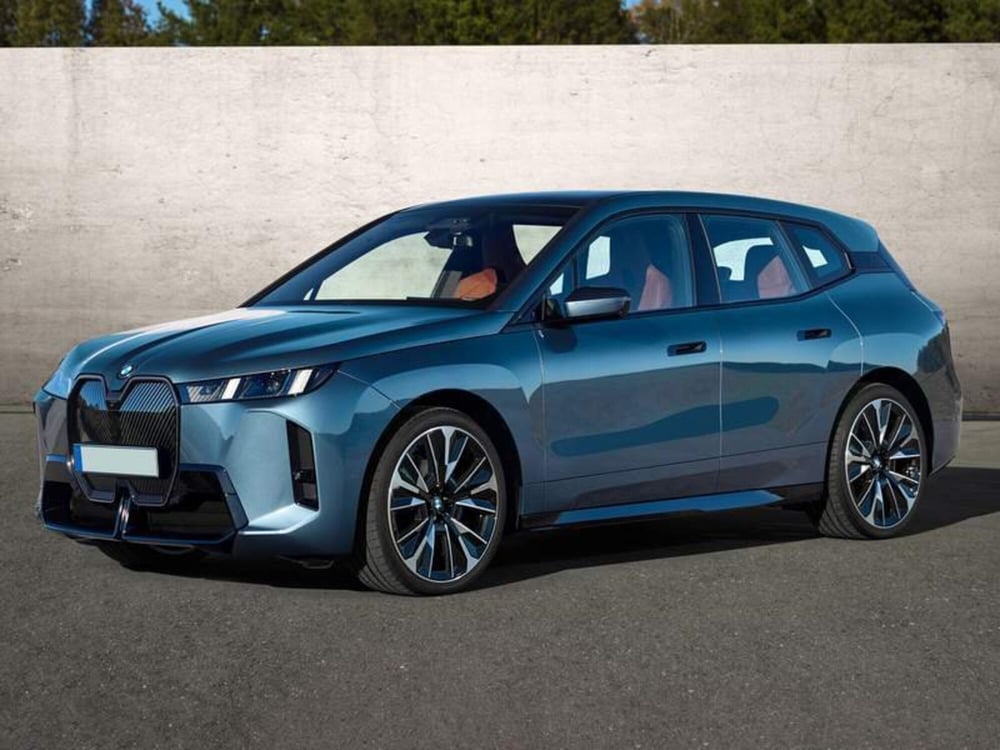BMW iX nuova a Torino (3)