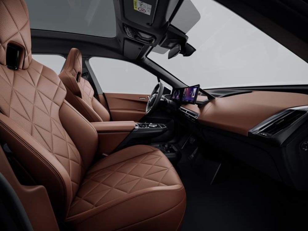 BMW iX nuova a Torino (5)