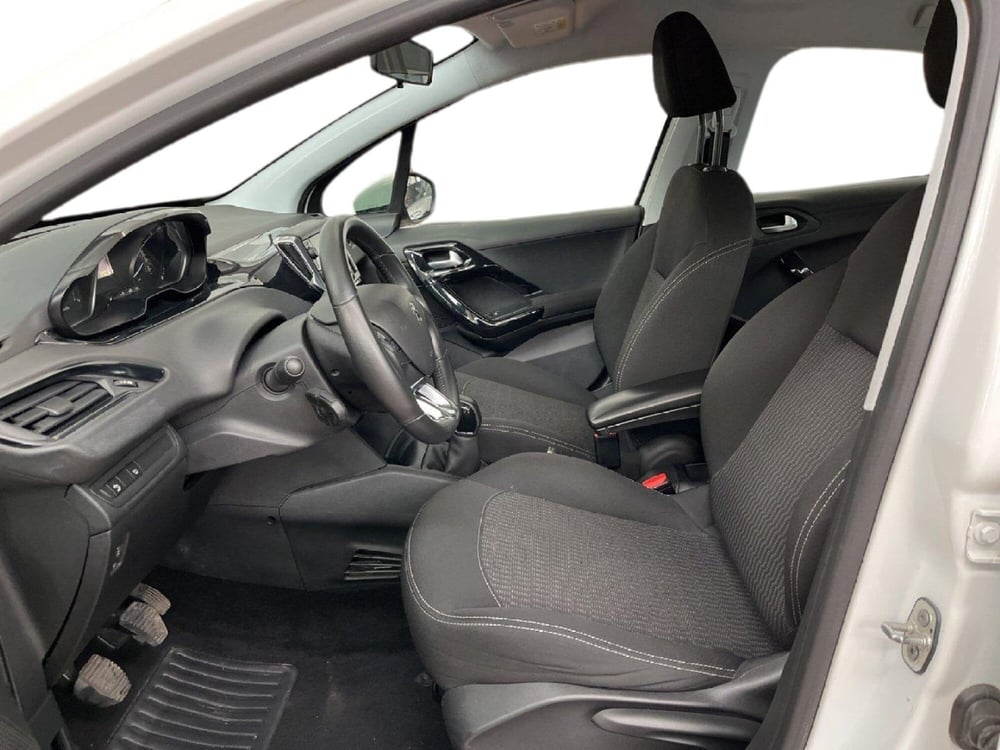 Peugeot 208 usata a Torino (8)