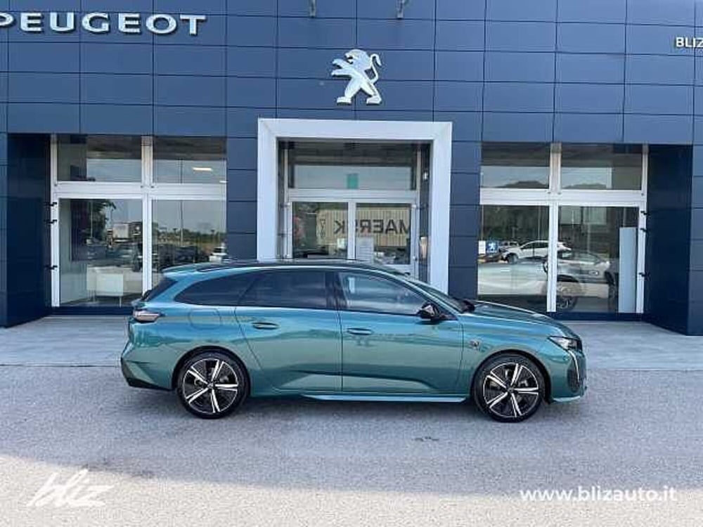 Peugeot 308 SW nuova a Udine (4)