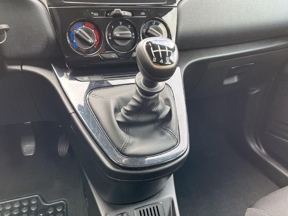 Lancia Ypsilon usata a Torino (14)