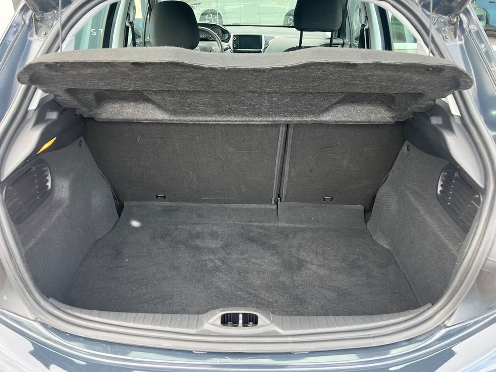 Peugeot 208 usata a Milano (10)