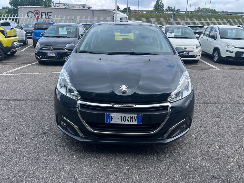 Peugeot 208 usata a Milano (2)