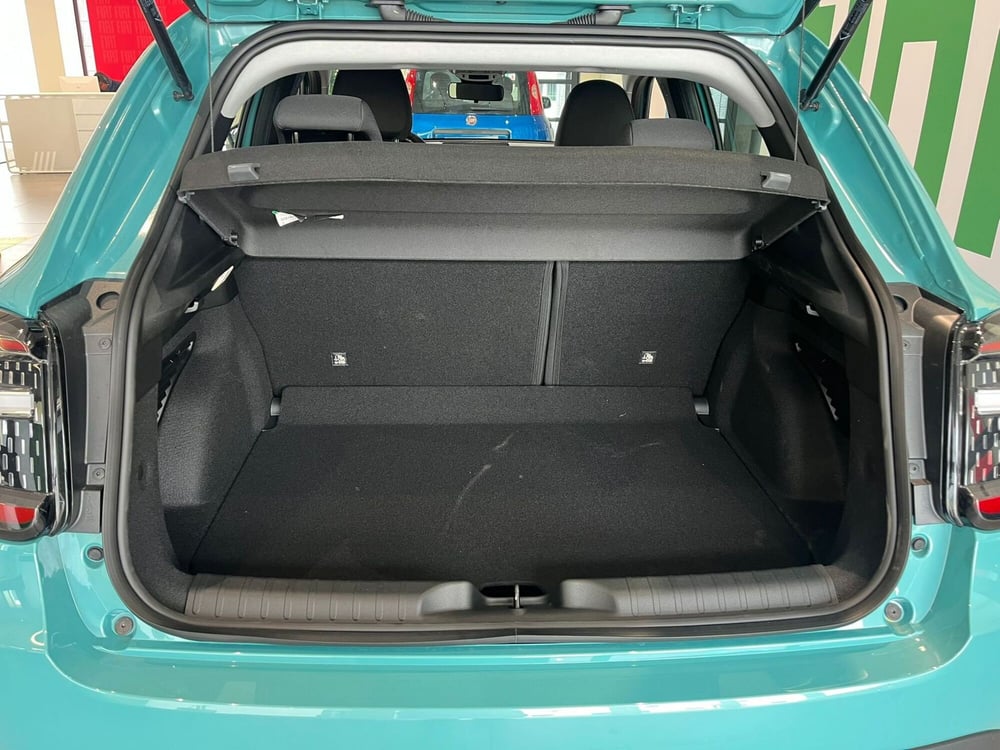 Fiat 600 nuova a Milano (10)
