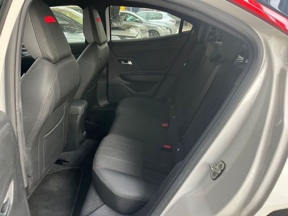 Opel Mokka usata a Milano (13)