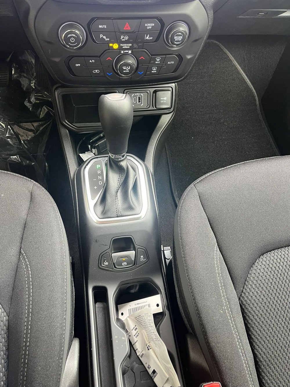 Jeep Renegade nuova a Milano (16)