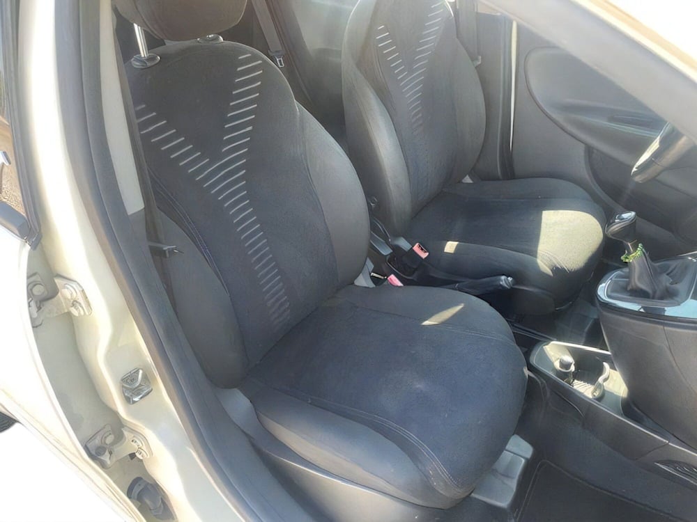 Lancia Ypsilon usata a Firenze (11)