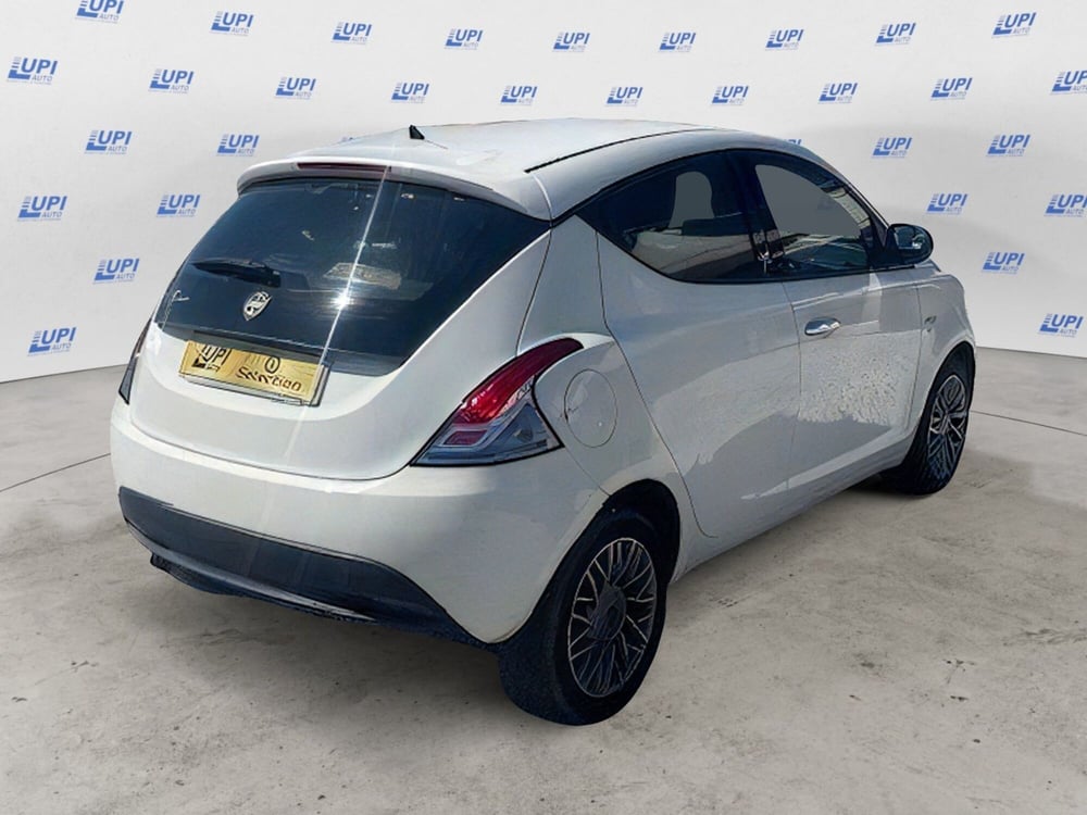 Lancia Ypsilon usata a Firenze (5)