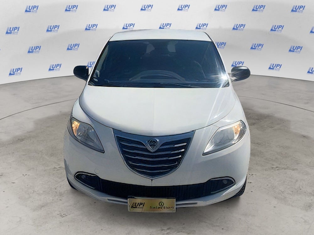 Lancia Ypsilon usata a Firenze (8)