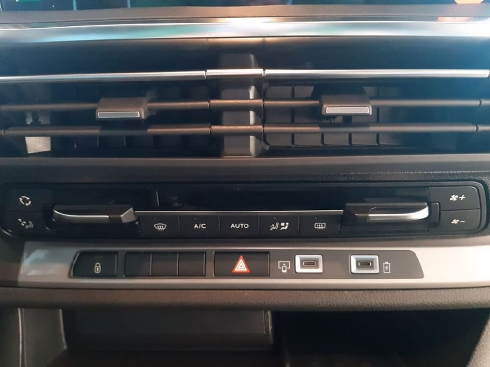 Toyota Proace Verso nuova a Vicenza (13)