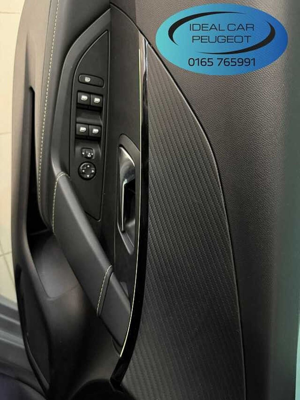 Peugeot 208 usata a Aosta (11)
