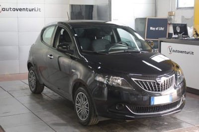 Lancia Ypsilon 1.0 FireFly 5 porte S&amp;S Hybrid Gold Plus del 2024 usata a Civita Castellana