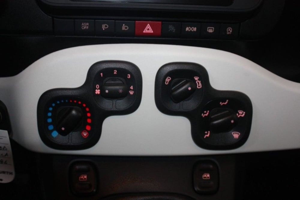 Fiat Panda Cross nuova a Viterbo (11)