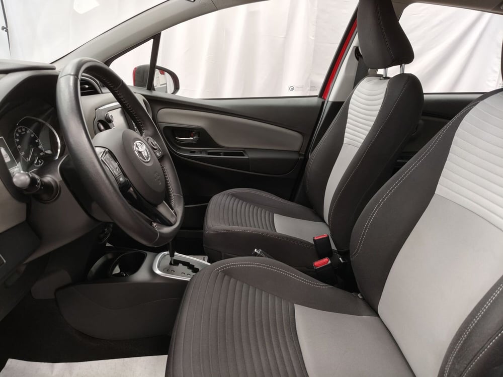 Toyota Yaris usata a Roma (14)