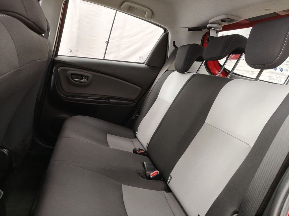 Toyota Yaris usata a Roma (15)