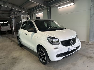 smart forfour forfour 70 1.0 twinamic Passion del 2017 usata a La Spezia